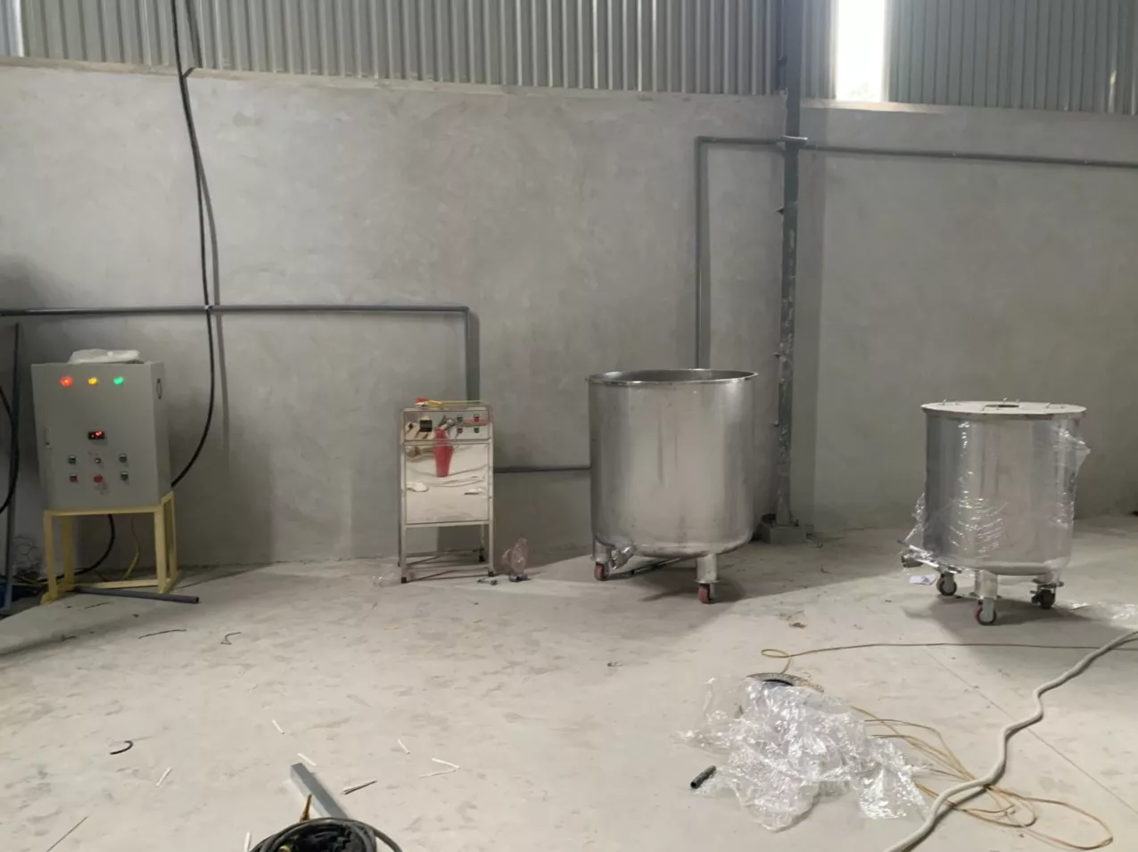 Banner Máy khuấy sơn 1000 lít 22kw cao cấp ứng dùng mọi ngành nghề 4