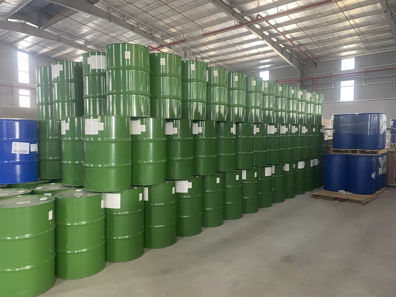 Banner Tầm quan trọng của phụ gia trợ tạo màng trong sơn 1