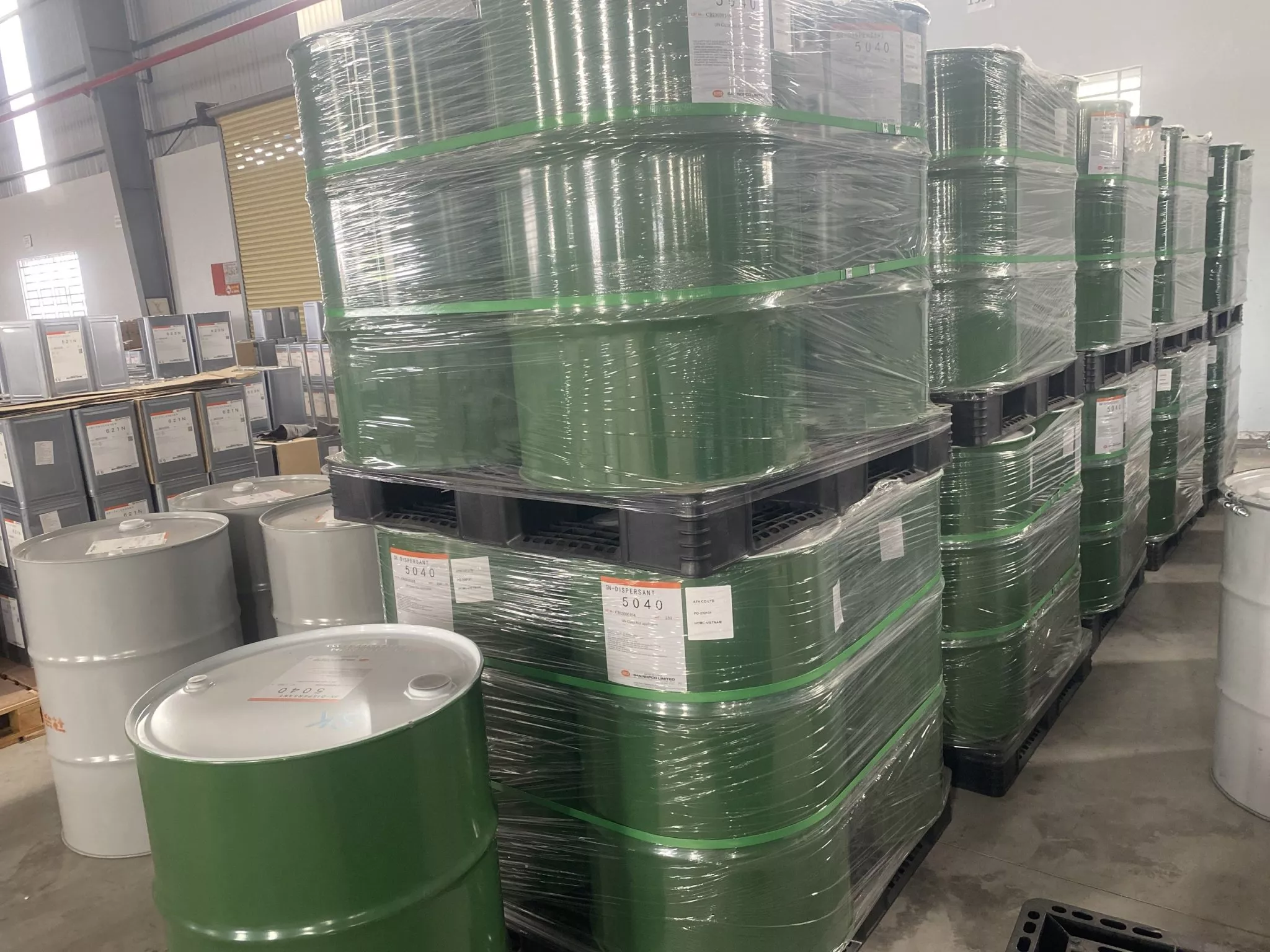 Banner Tầm quan trọng của phụ gia trợ tạo màng trong sơn 2
