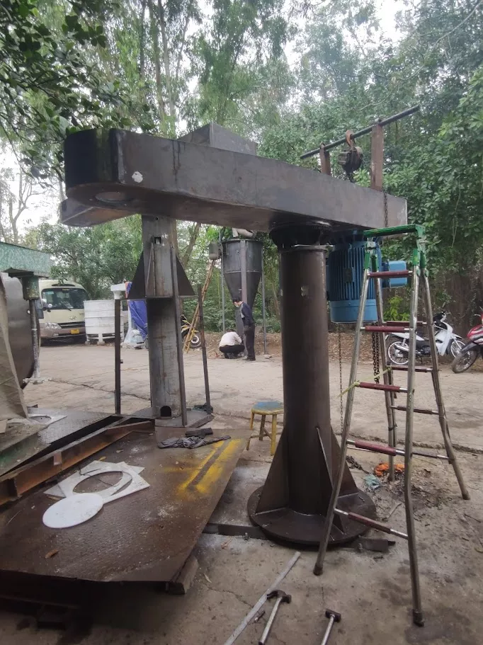 Banner Máy khuấy 4000 lít 75kw 100Hp loại đặt bệt sàn 1
