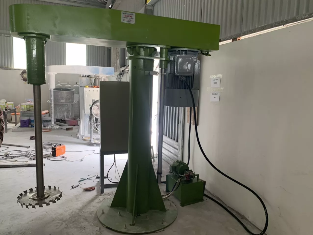 Banner Máy khuấy sơn 1500 lít 37Kw phù hợp nhiều ngành sản xuất 3