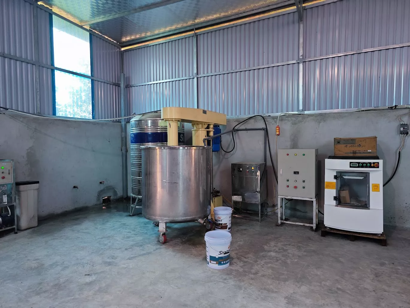 Banner Máy khuấy sơn 700 lít 15kw top 1 doanh số bán hàng 2