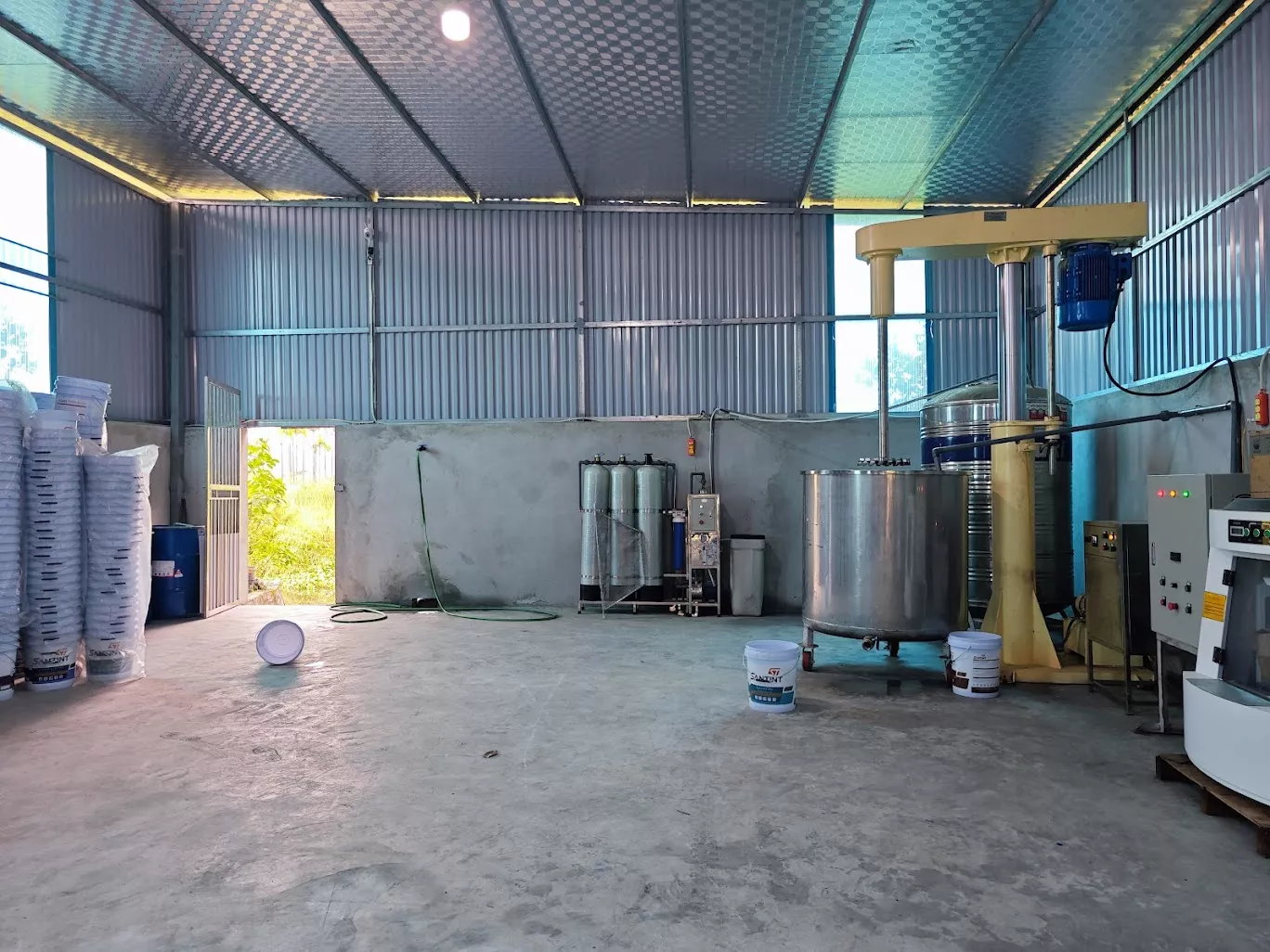 Banner Máy khuấy sơn 700 lít 15kw top 1 doanh số bán hàng 3