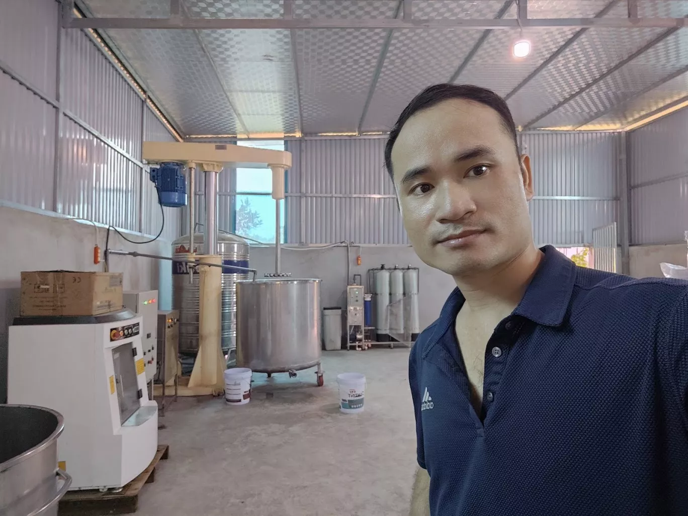 Banner Máy khuấy sơn 700 lít 15kw top 1 doanh số bán hàng 4