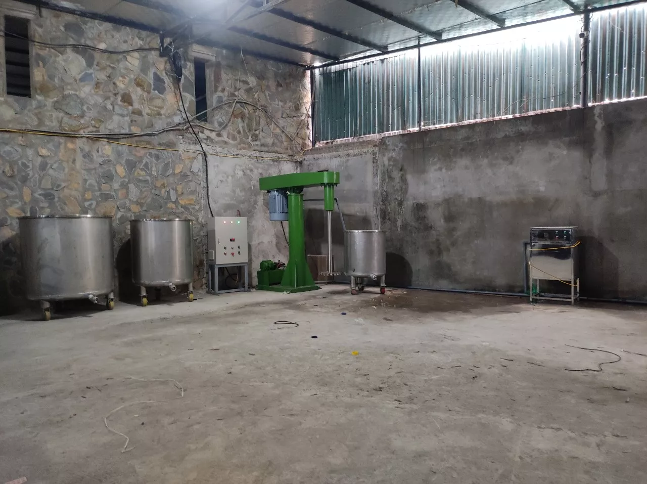 Banner Máy khuấy sơn khối lượng 500 Lít 11Kw thông dụng 4