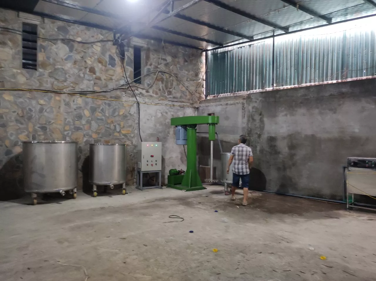 Banner Máy khuấy sơn khối lượng 500 Lít 11Kw thông dụng 2