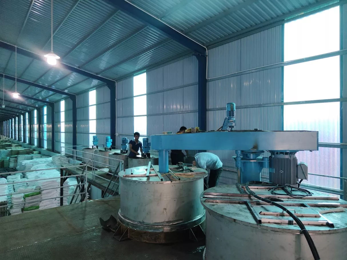 Banner Máy khuấy sơn sàn thao tác 2500 lít chất lượng cao 2